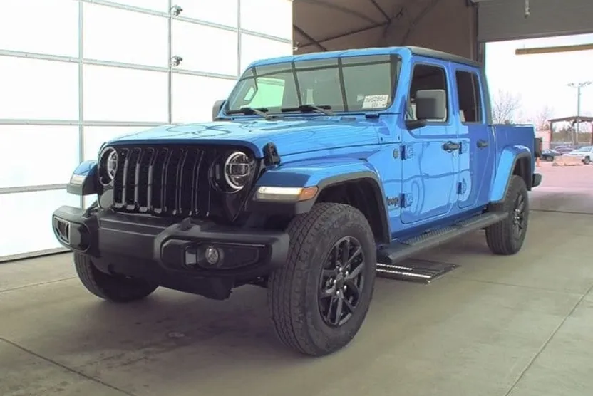 2022 Jeep Gladiator Altitude photo 1