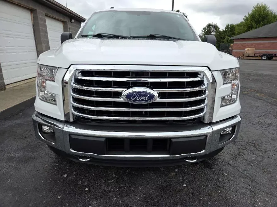 2017 Ford F-150 photo 1