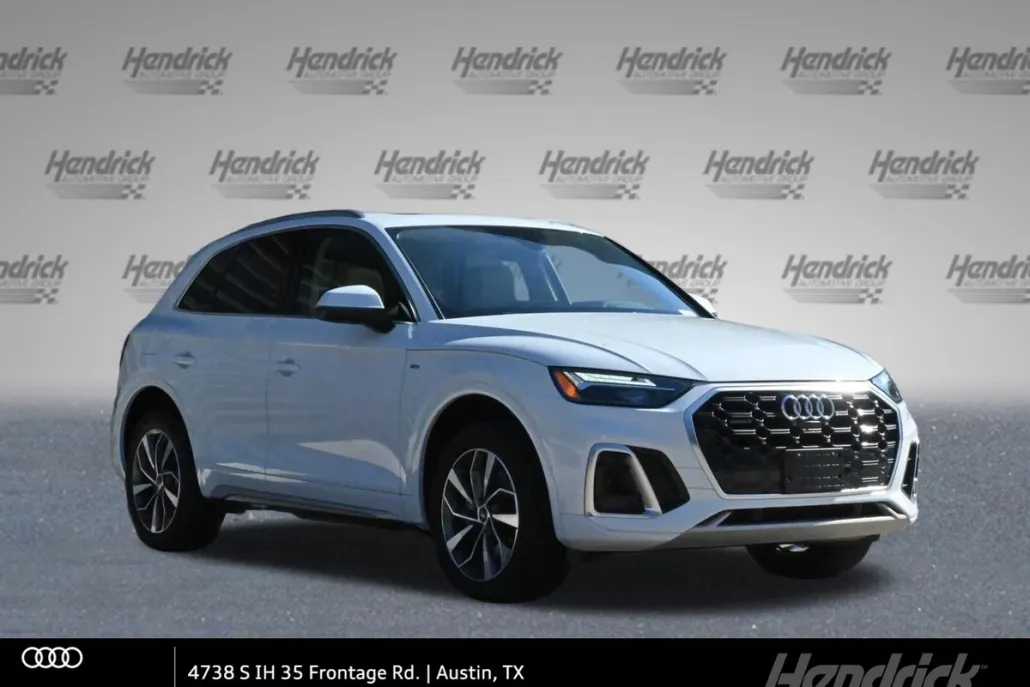 2024 Audi Q5 S line Premium Plus photo 1