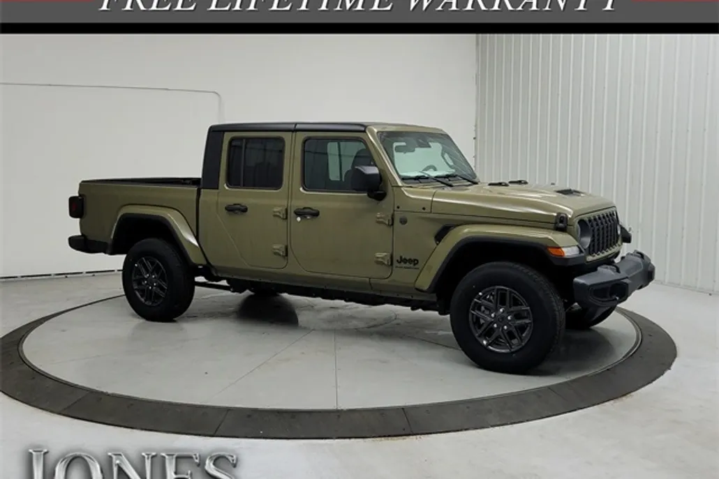 2025 Jeep Gladiator Sport S photo 1