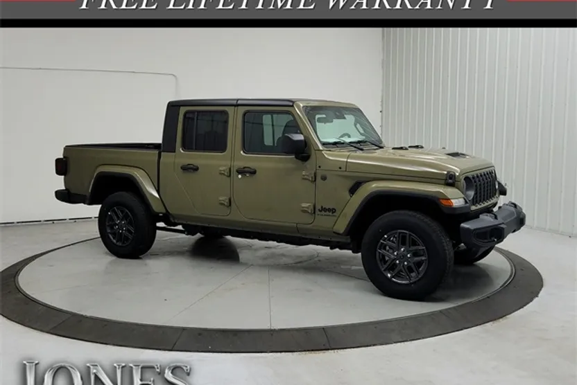 2025 Jeep Gladiator Sport S photo 1