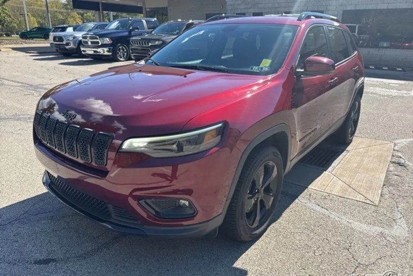 2020 Jeep Cherokee Altitude photo 1