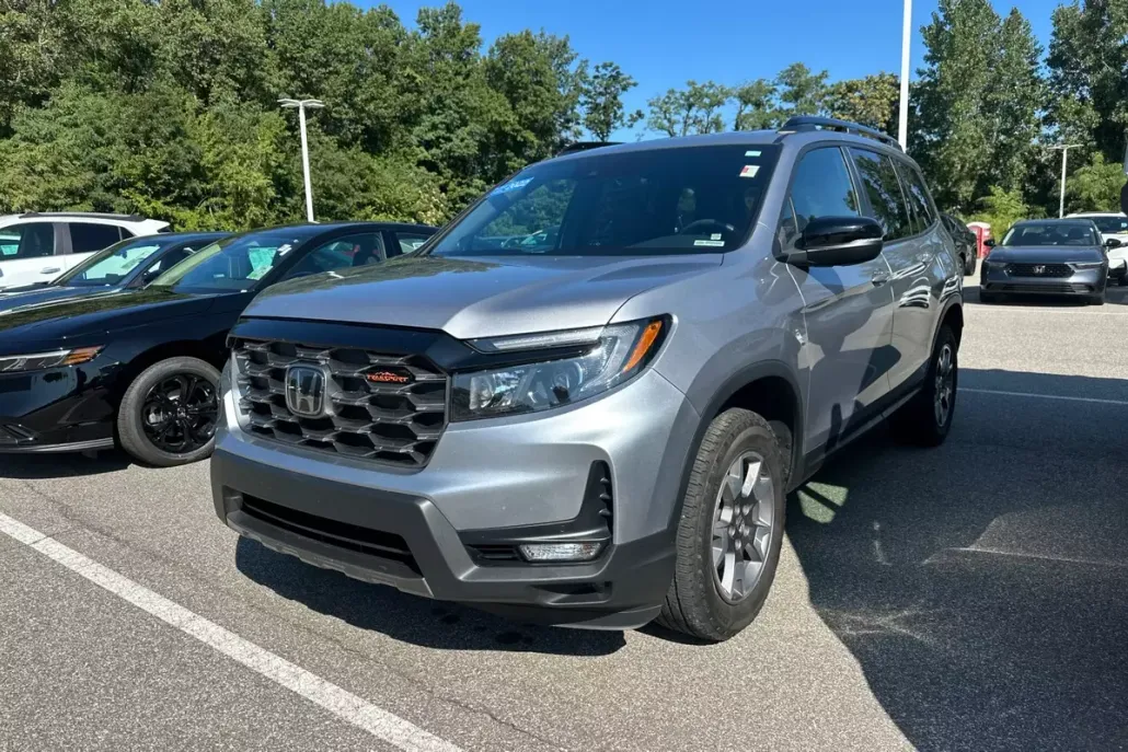 2022 Honda Passport TrailSport photo 1