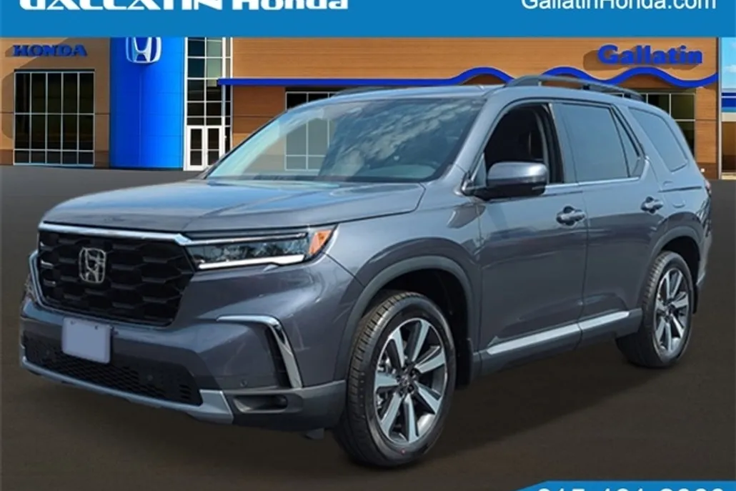 2025 Honda Pilot Touring photo 1
