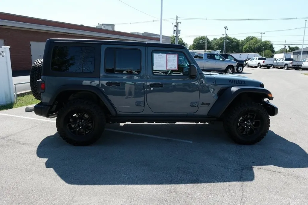 2024 Jeep Wrangler Willys photo 1