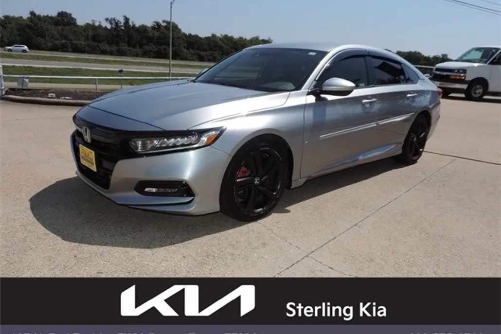 2018 Honda Accord Sport photo 1