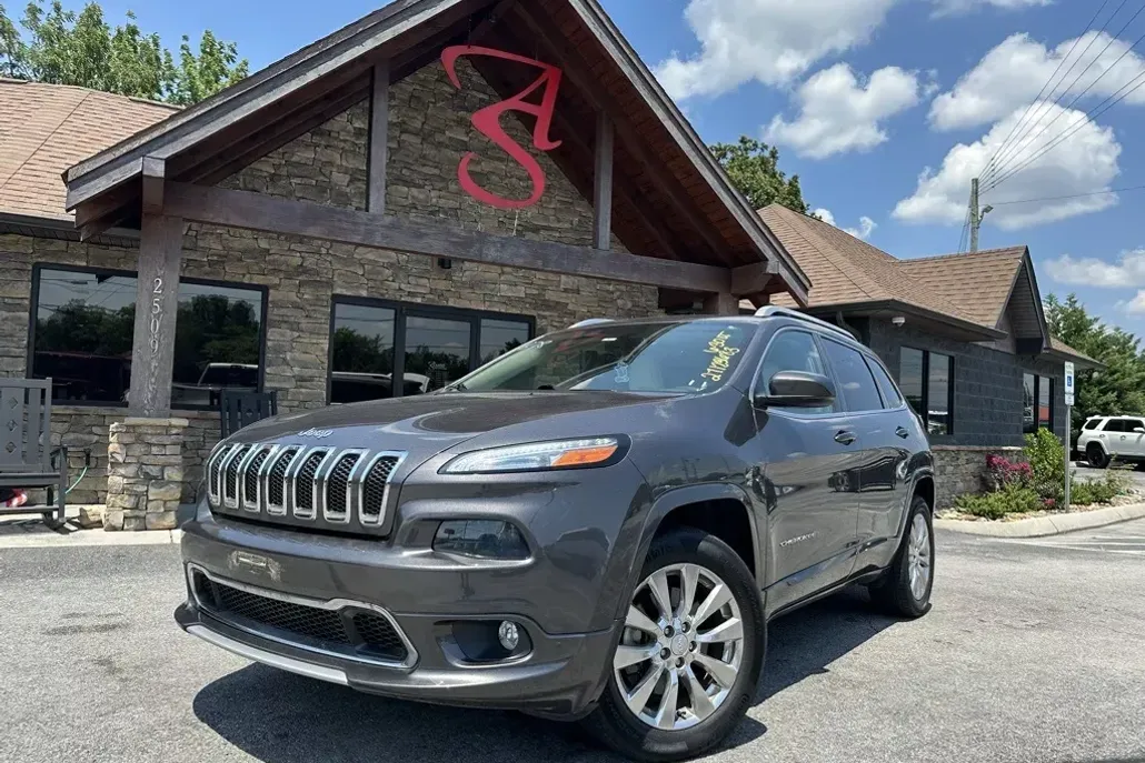 2018 Jeep Cherokee Overland photo 1