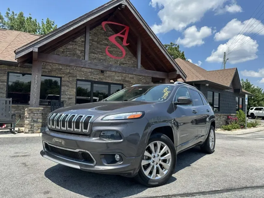 2018 Jeep Cherokee Overland photo 1