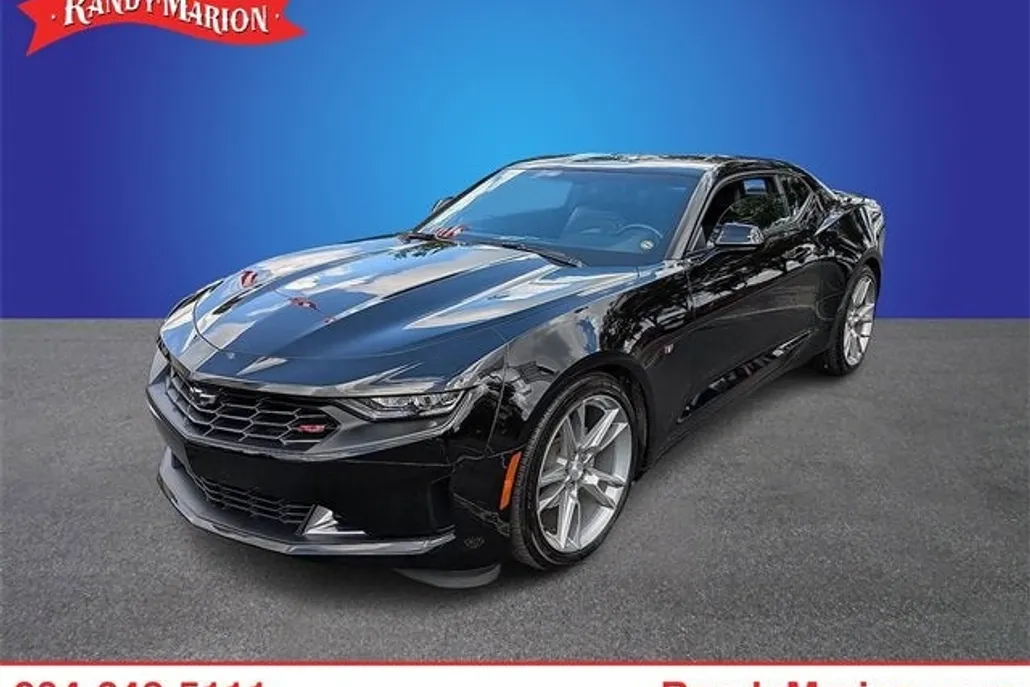2022 Chevrolet Camaro 1LT photo 1