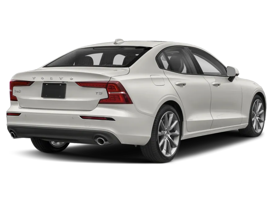2022 Volvo S60 B5 Momentum photo 1
