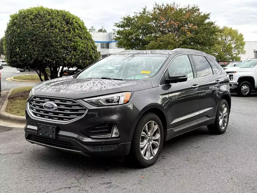2020 Ford Edge Titanium photo 1