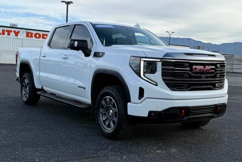 2024 Gmc Sierra AT4 photo 1
