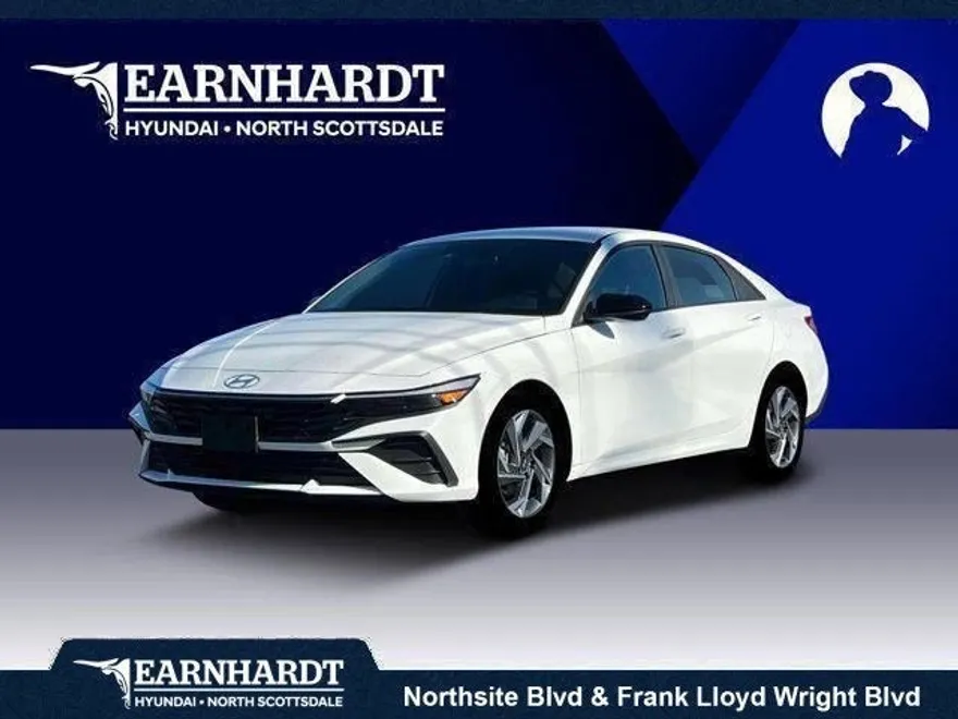 2025 Hyundai Elantra SEL Sport photo 1