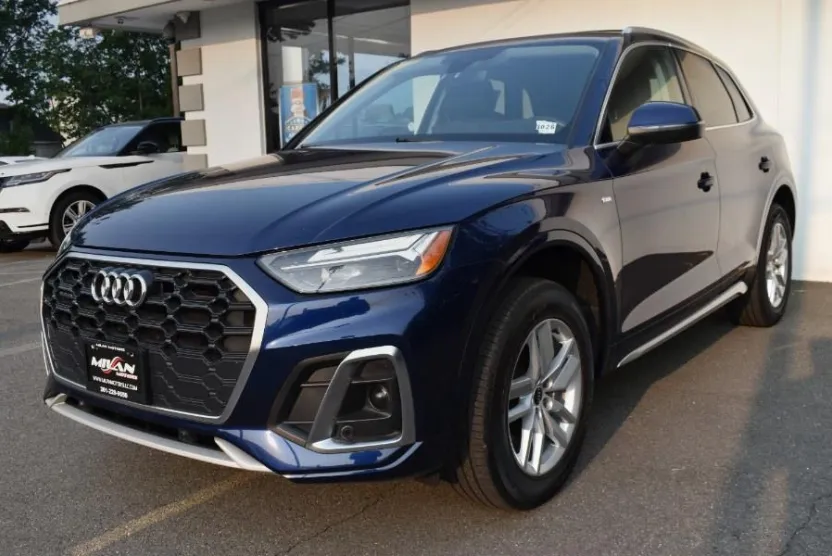 2022 Audi Q5 S line Premium 45 TFSI photo 1