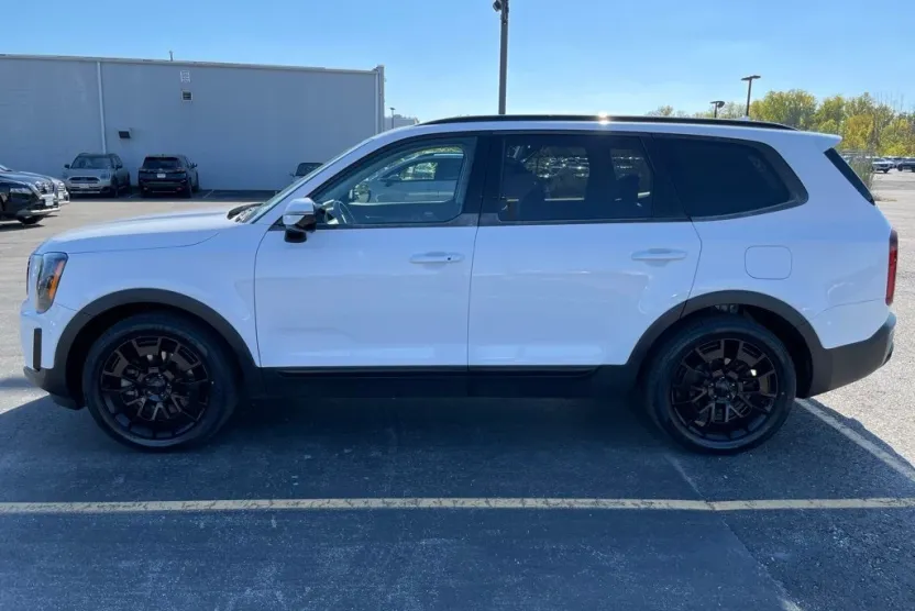 2021 Kia Telluride SX photo 1