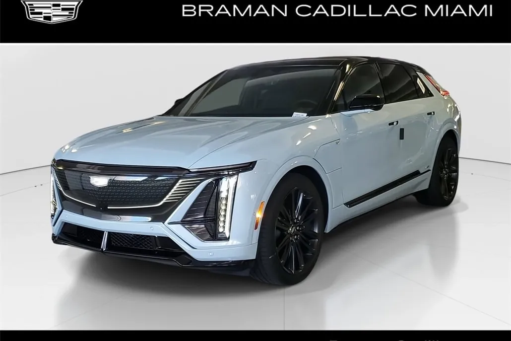 2026 Cadillac Lyriq photo 1