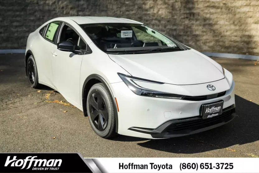 2026 Toyota Prius LE photo 1