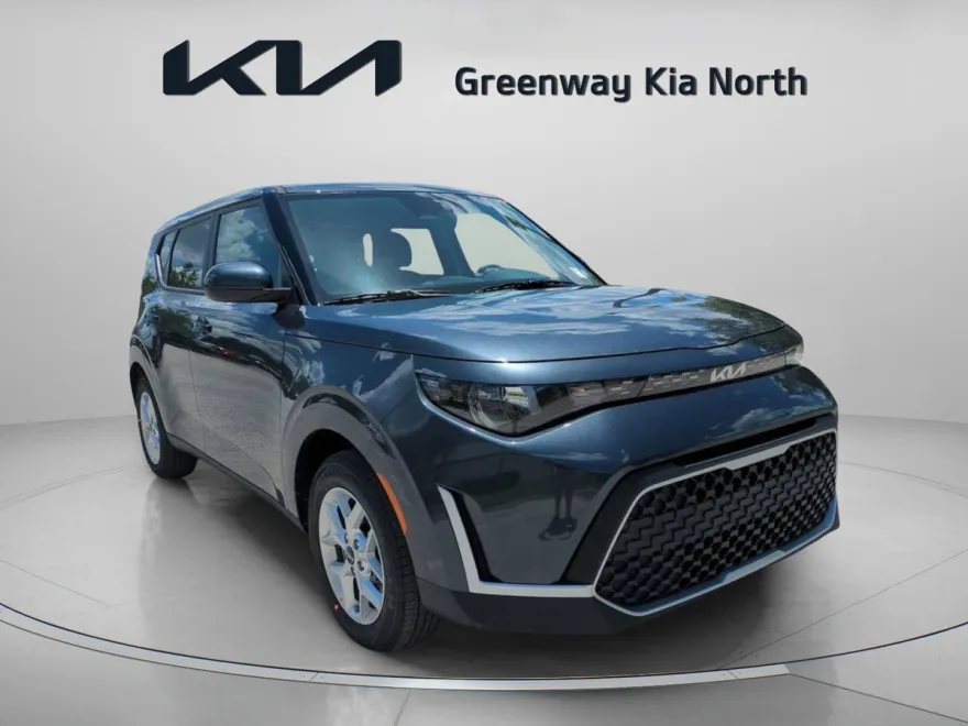 2025 Kia Soul LX photo 1