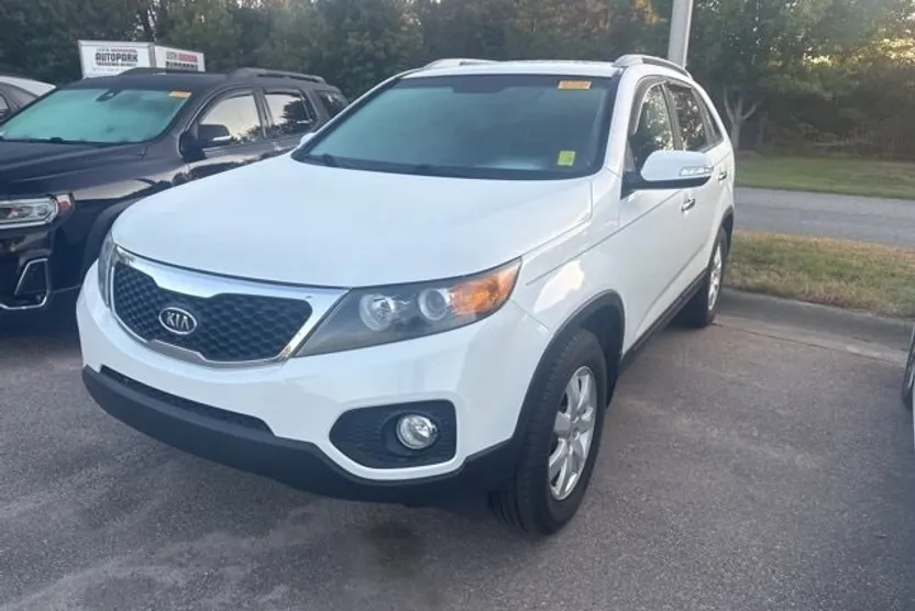 2013 Kia Sorento LX photo 1