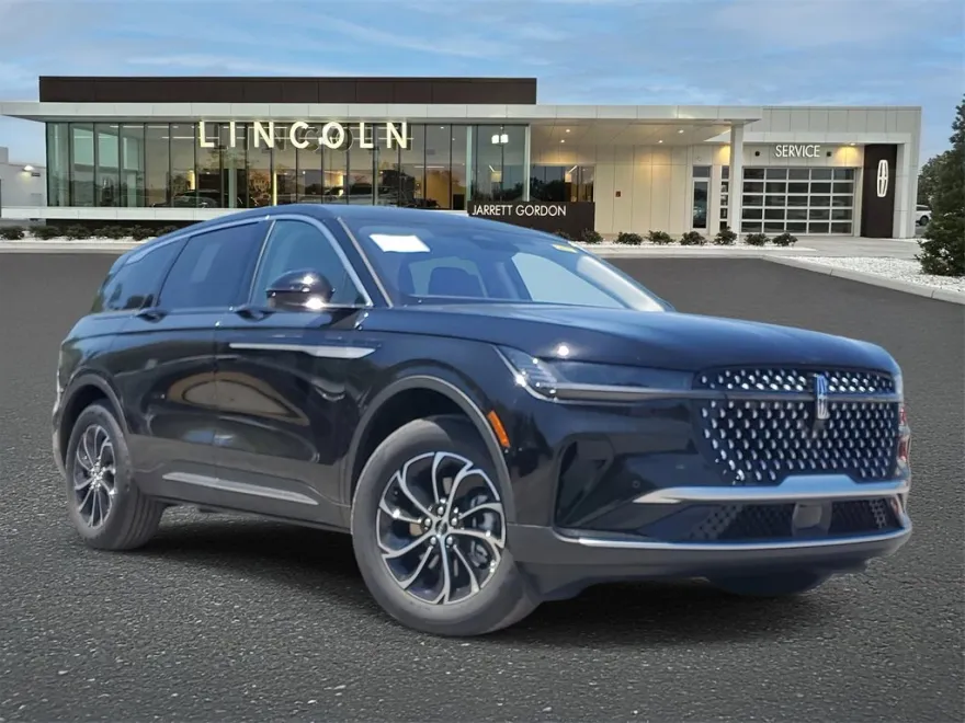 2025 Lincoln Nautilus Premiere photo 1