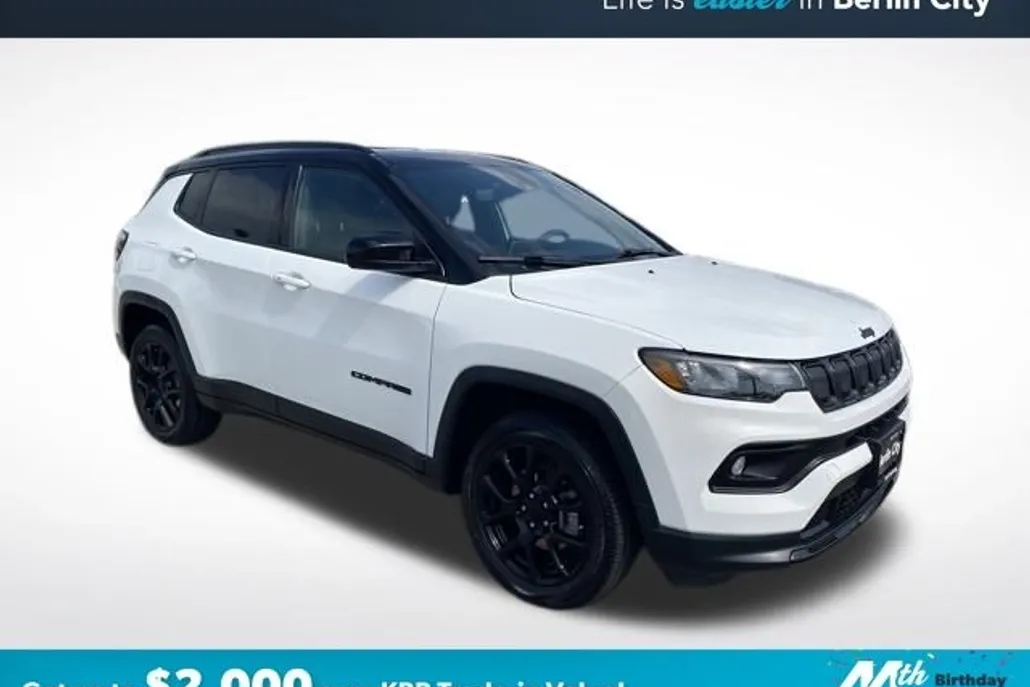 2022 Jeep Compass Altitude photo 1