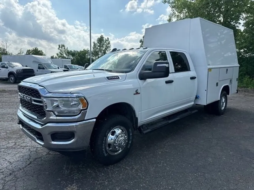 2024 Ram 3500 Tradesman photo 1