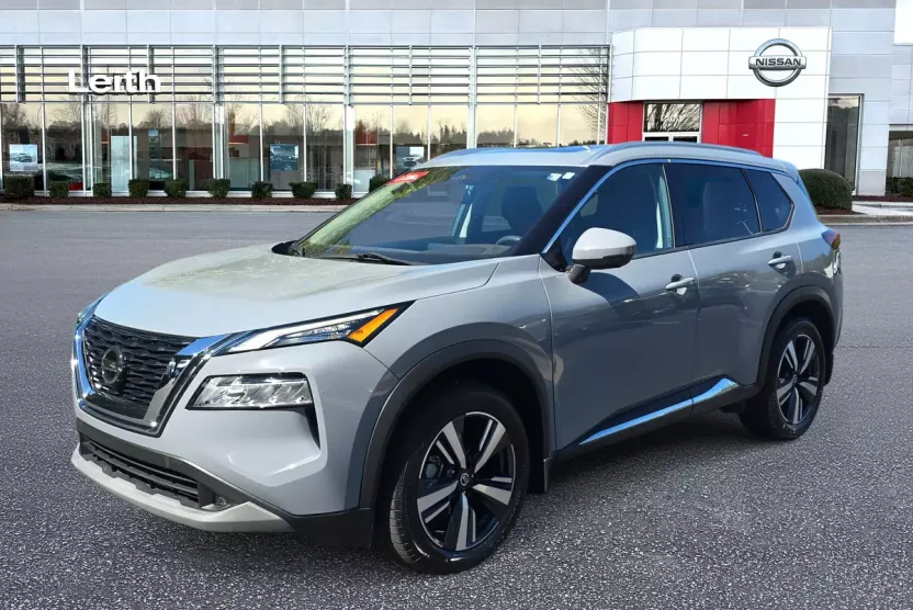 2021 Nissan Rogue SL photo 1