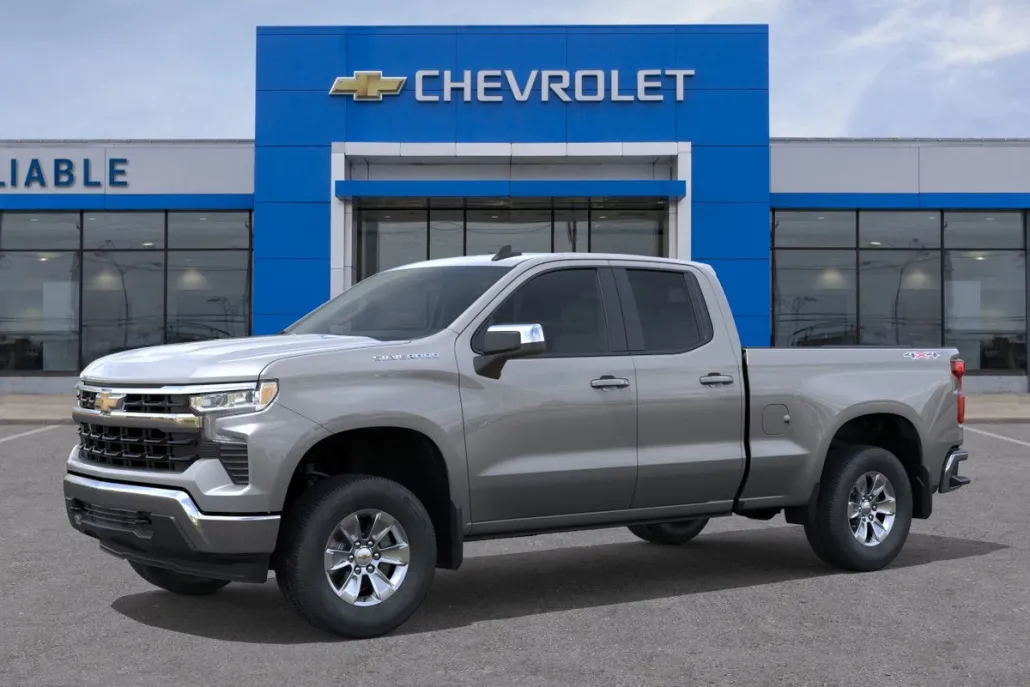 2026 Chevrolet Silverado 1500 LT photo 1