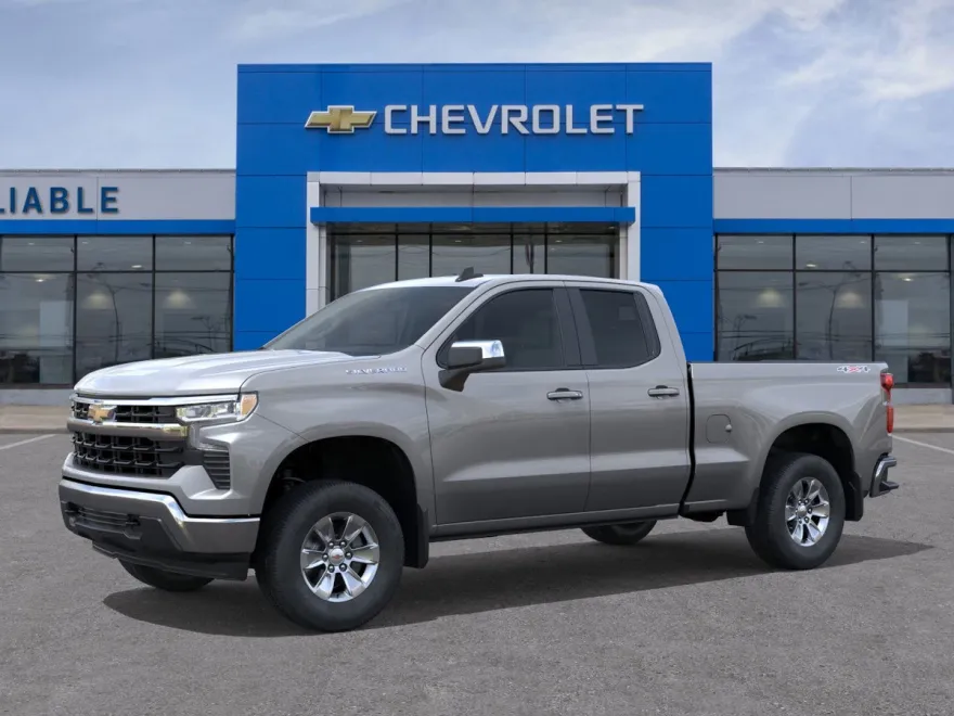 2026 Chevrolet Silverado 1500 LT photo 1
