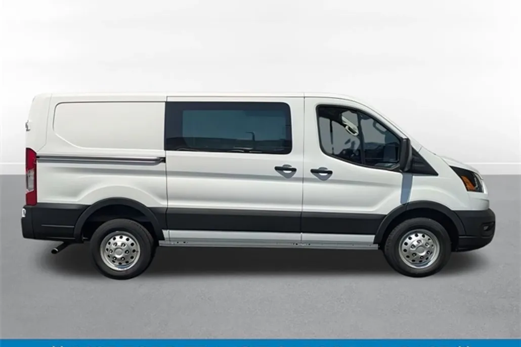 2023 Ford Transit photo 1