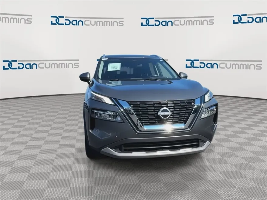 2023 Nissan Rogue SV photo 1