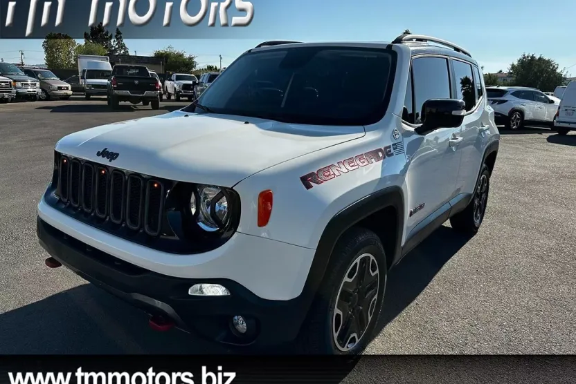 2017 Jeep Renegade Trailhawk photo 1