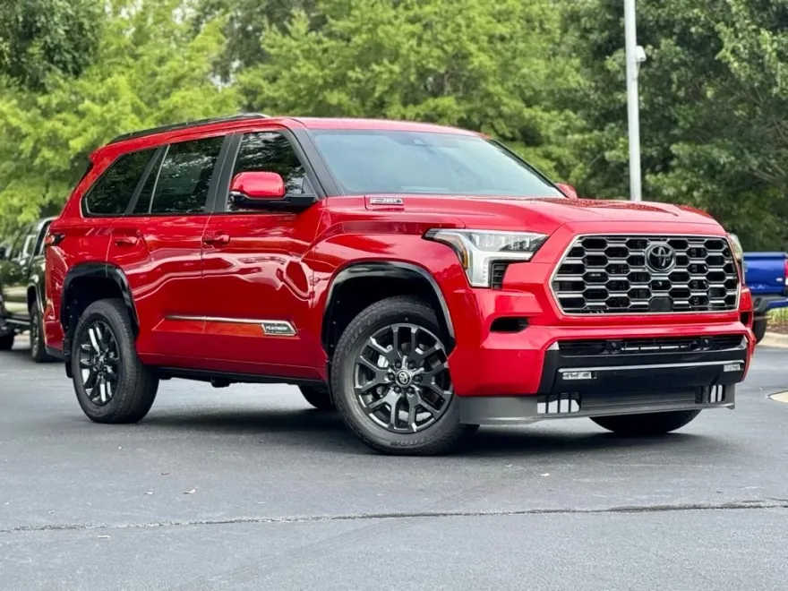 2025 Toyota Sequoia Platinum photo 1