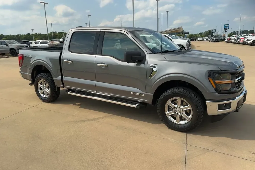 2024 Ford F-150 XLT photo 1