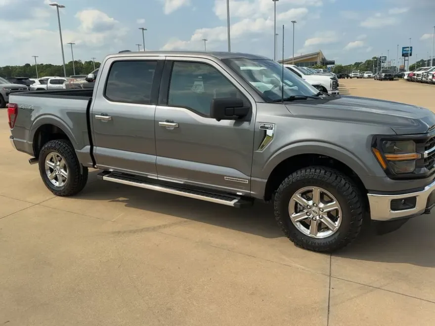 2024 Ford F-150 XLT photo 1
