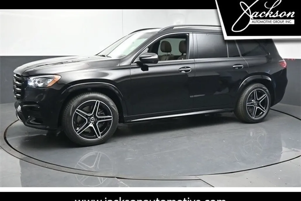 2025 Mercedes Benz GLS 450 4MATIC photo 1