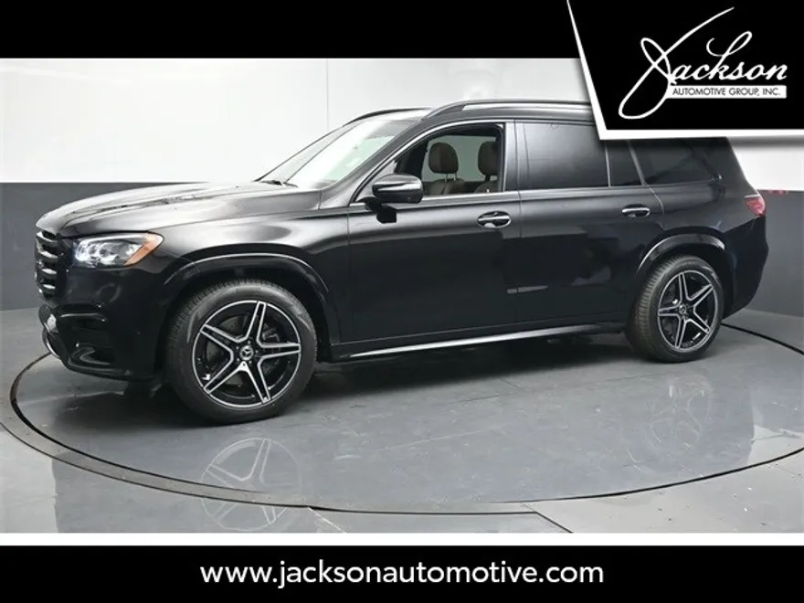 2025 Mercedes Benz GLS 450 4MATIC photo 1