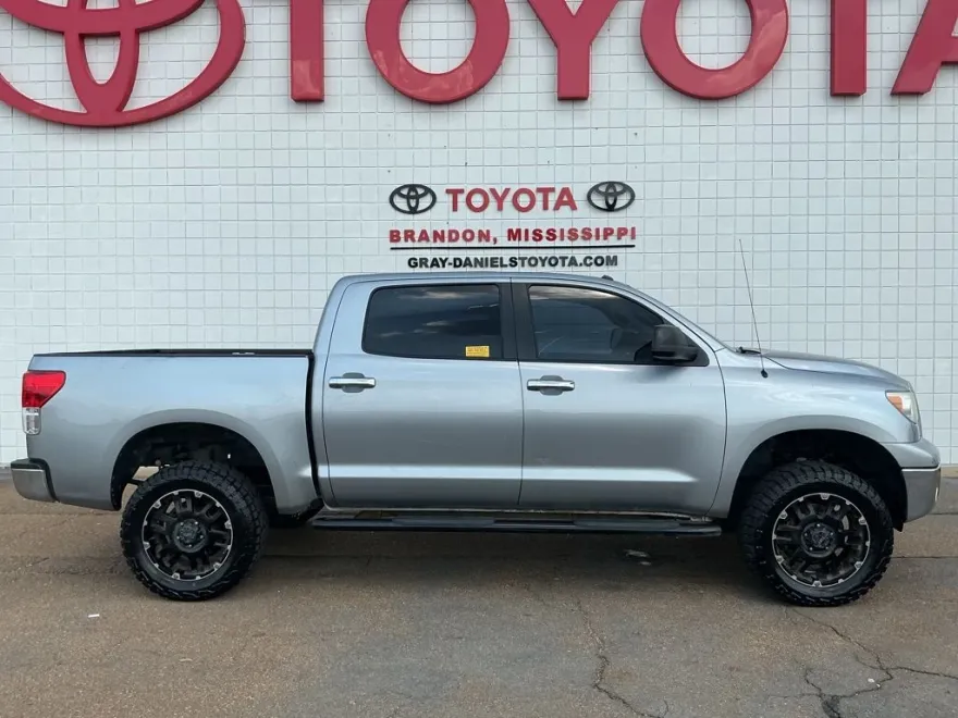 2011 Toyota Tundra Grade CrewMax photo 1