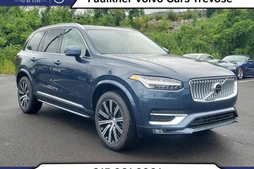 2025 Volvo XC90 Plus photo 1