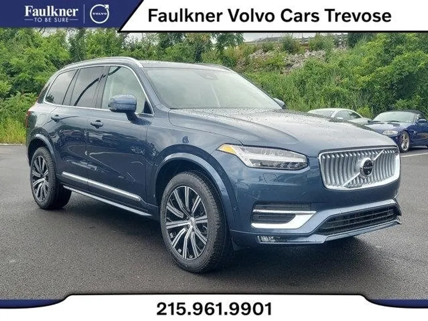 2025 Volvo XC90 Plus photo 1