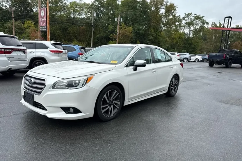 2017 Subaru Legacy 2.5i Sport photo 1