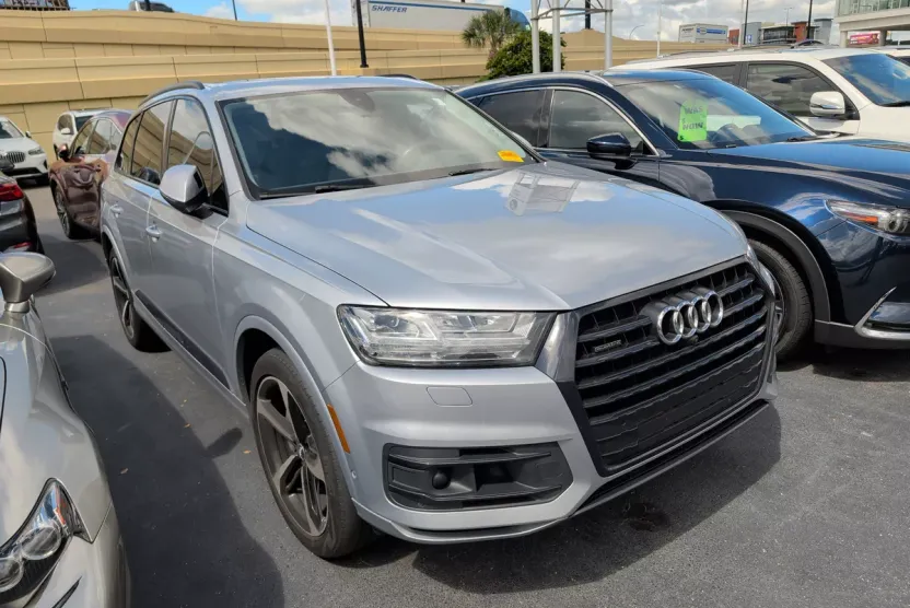 2019 Audi Q7 Prestige 55 photo 1