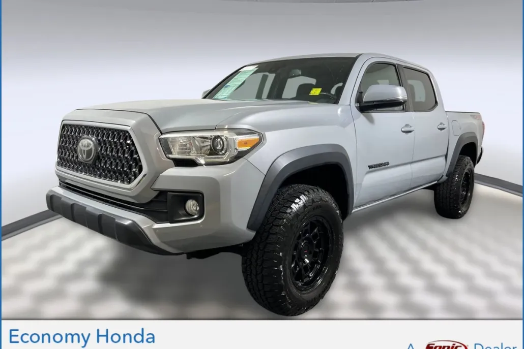 2019 Toyota Tacoma TRD Double Cab photo 1