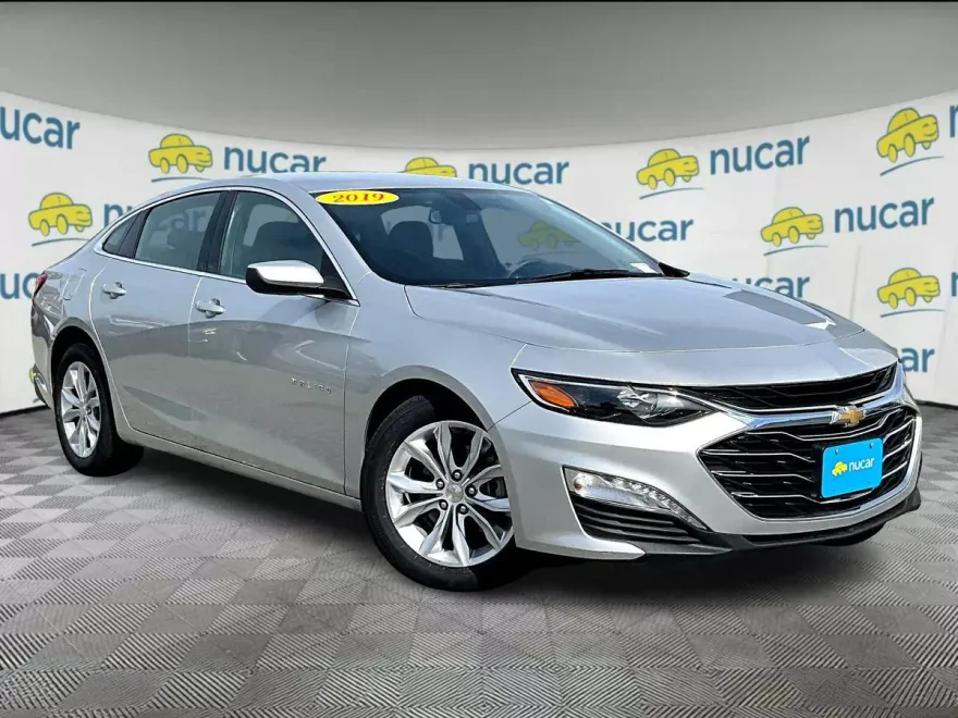 2019 Chevrolet Malibu 1LT photo 1