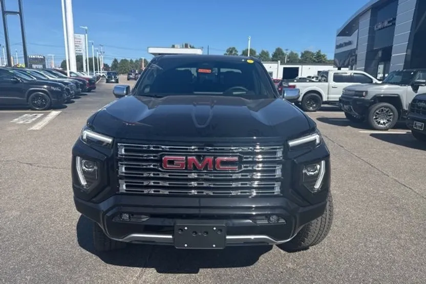 2026 Gmc Canyon Denali photo 1