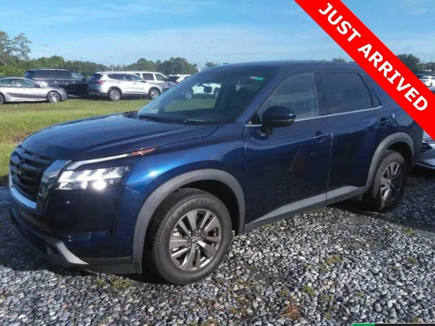 2022 Nissan Pathfinder S photo 1