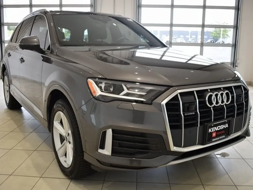 2022 Audi Q7 45 Premium Plus photo 1
