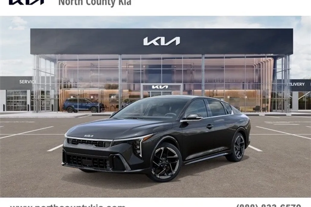 2025 Kia K4 GT-Line photo 1