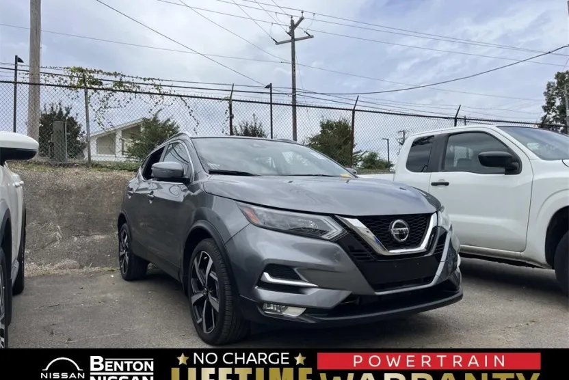 2022 Nissan Rogue Sport SL photo 1