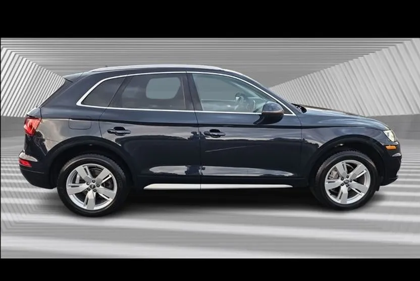2018 Audi Q5 2.0T Premium Plus photo 1